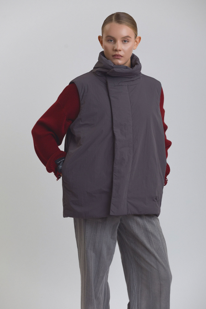 Жилет утеплённый The Hills